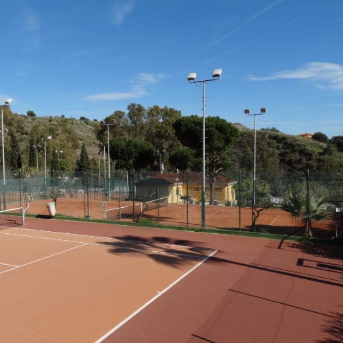Tennisbaan op de Club del Sol Calahonda
